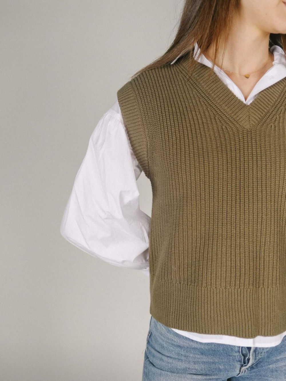 NWT Rails Chandler Olive Green Chunky Knit Pullover Sweater Vest Womens Small
